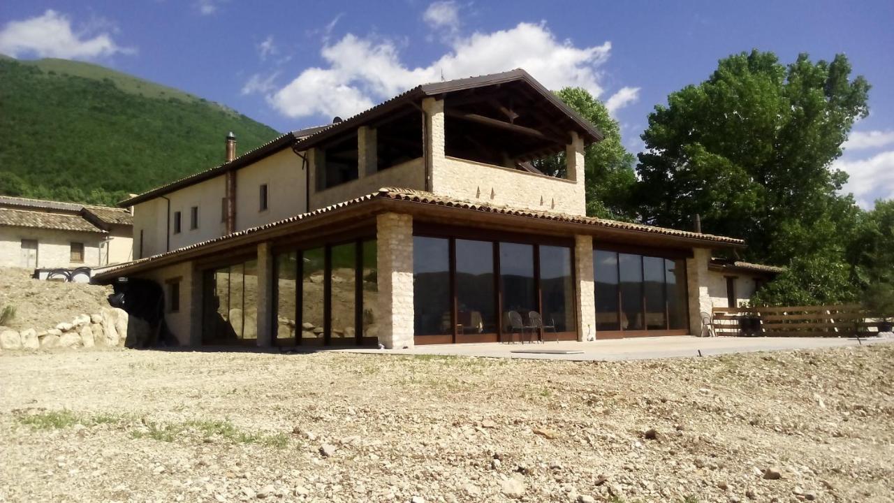 Agriturismo Il Casale Degli Amici نورسا المظهر الخارجي الصورة